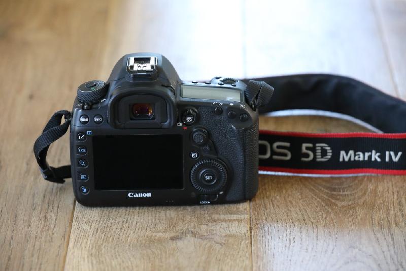  Canon eos 5D mark IV