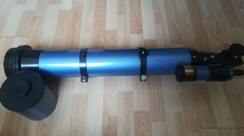 Lunette Sky-Watcher 120/1000 version bleue Lunette Sky-Watcher 120/1000 version bleue