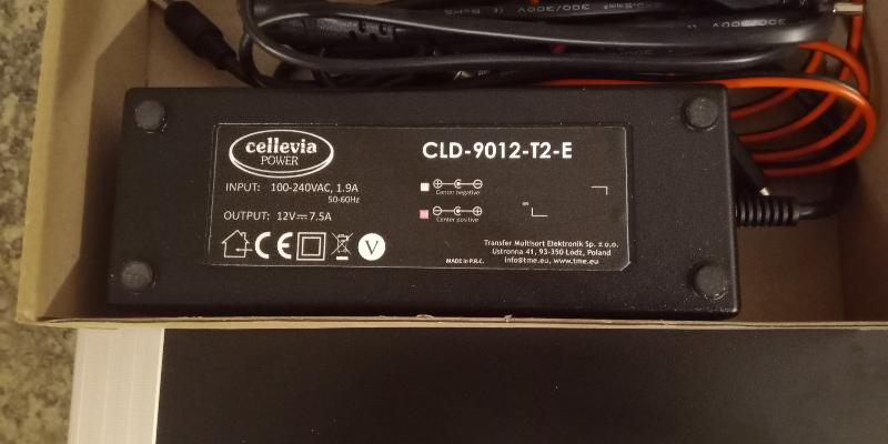 EQ8 et support poste fixe