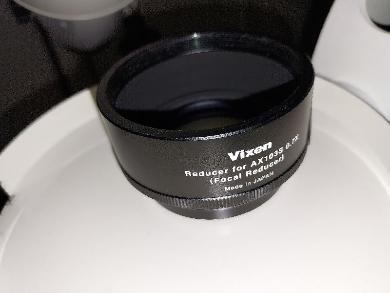 VIXEN AX103S (f/8) quadruplet aplati + réducteur 0,7X VIXEN AX103S (f/8) quadruplet aplati + réducteur 0,7X