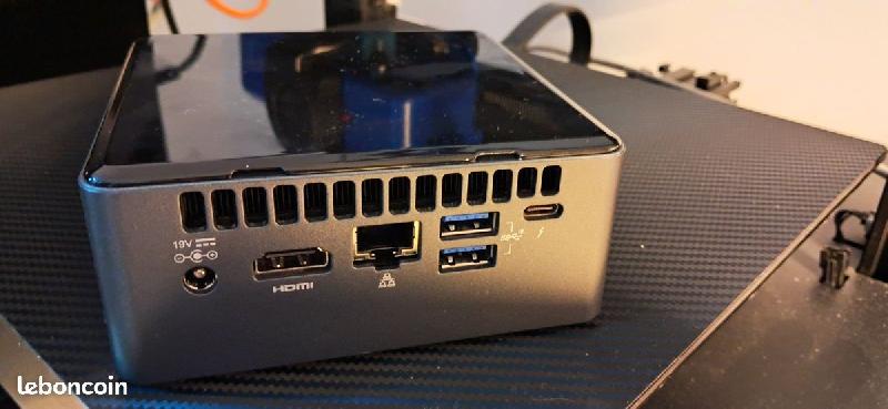 NUC 8I5NBEH NUC 8I5NBEH