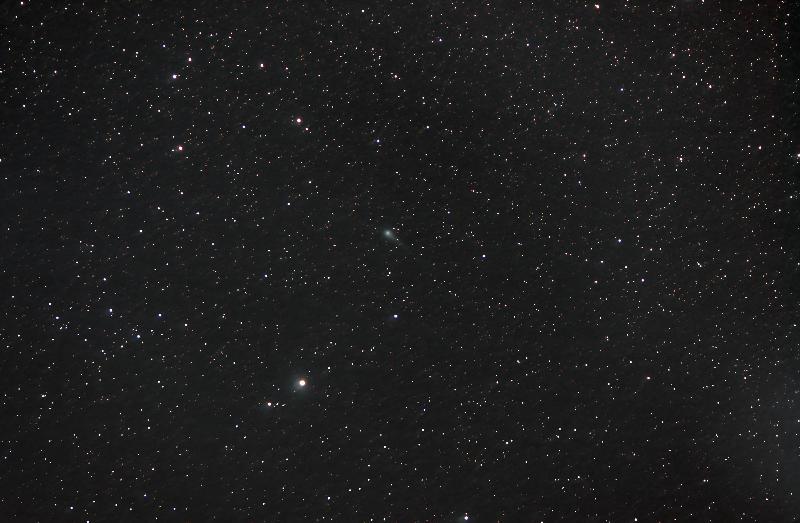 C/2017 V2 Johnson (comète + étoiles)