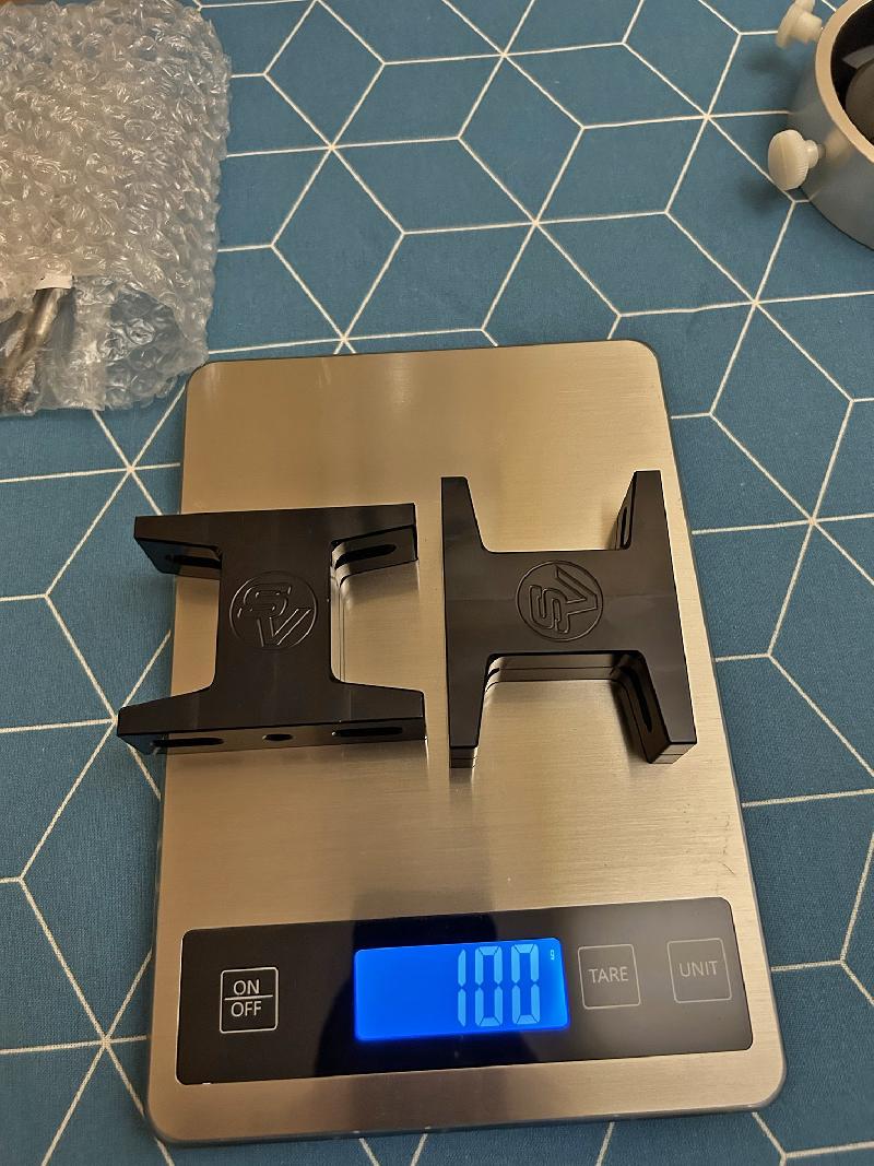 Riser 63mm de hauteur pour vis M6 ou ¼, 100g seulement