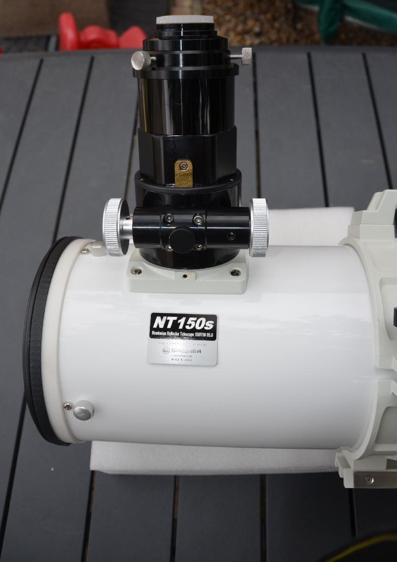 Vends Tube Newton 150/750 BRESSER Messier NEUF Complet Propre Colimaté #12 Equipé du système HEXAFOC