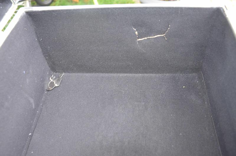 Vends Valise Alu LUNT pour 100mm avec emballage d'origine #6 Vends Valise Alu LUNT pour 100mm avec emballage d'origine #6