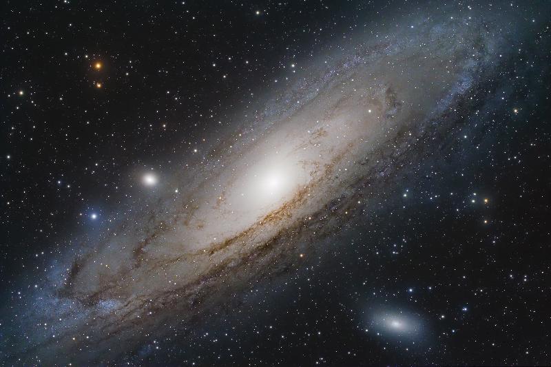 M31 au 500D 1h30 de poses sans filtre