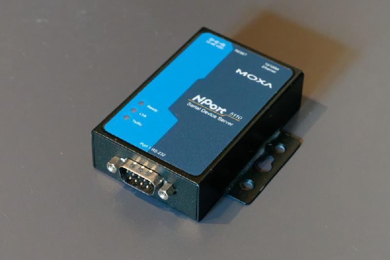 MOXA NPort 5110 (convertisseur Ethernet - série) MOXA NPort 5110 (convertisseur Ethernet - série)