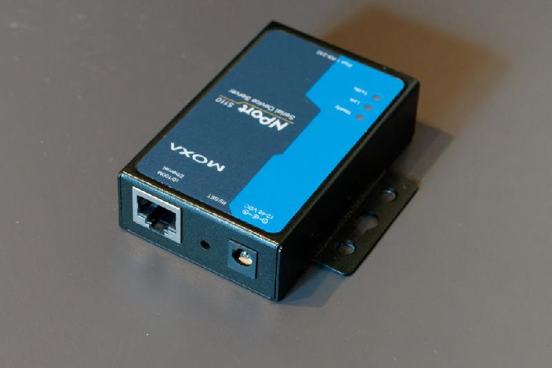 MOXA NPort 5110 (convertisseur Ethernet - série) MOXA NPort 5110 (convertisseur Ethernet - série)