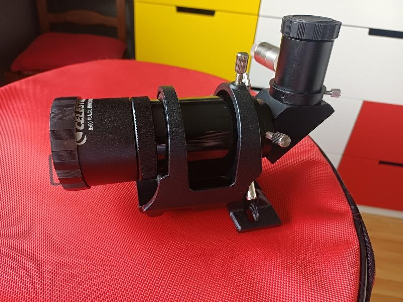 chercheur réticulé éclairé Celestron 9x50 chercheur réticulé éclairé Celestron 9x50