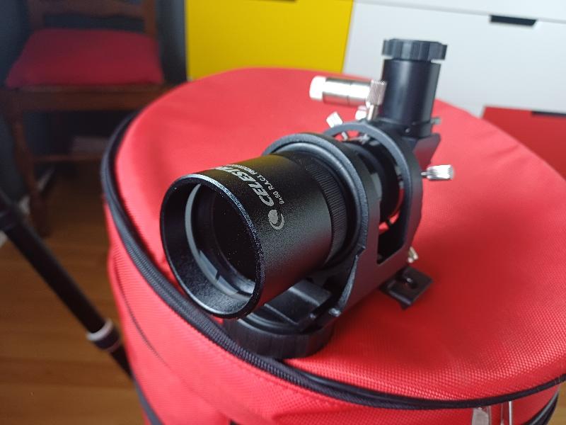 chercheur réticulé éclairé Celestron 9x50 chercheur réticulé éclairé Celestron 9x50