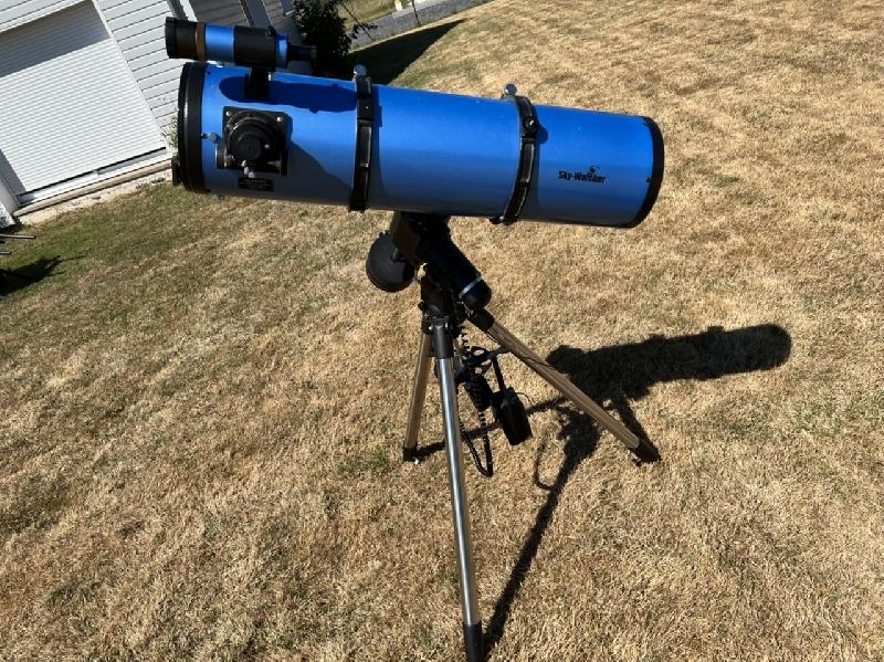 SkyWatcher 200/1000 sur Heq5 SkyWatcher 200/1000 sur Heq5