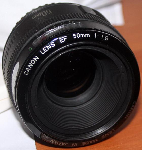 Canon EF 50mm f/1.8 Version 1 - 2 Canon EF 50mm f/1.8 Version 1 - 2