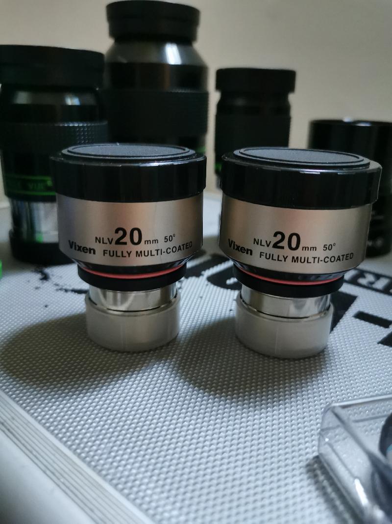 2 Plossls vixen NLV 20mn pour binoculaire 2 Plossls vixen NLV 20mn pour binoculaire