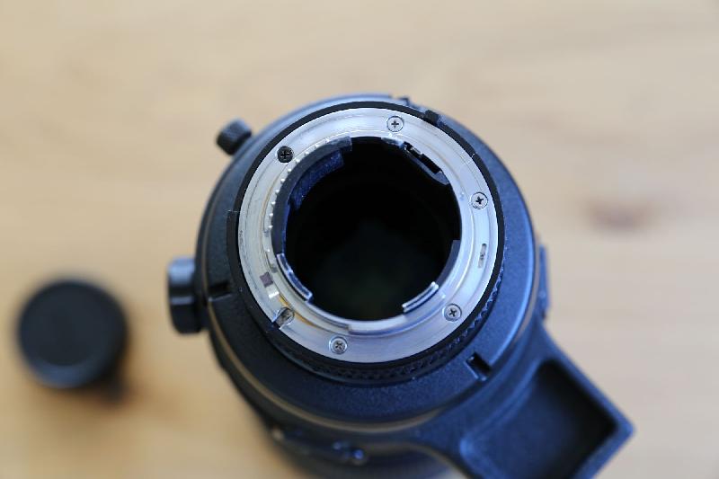 Nikon 300mm 2.8 AFS (version 1)
