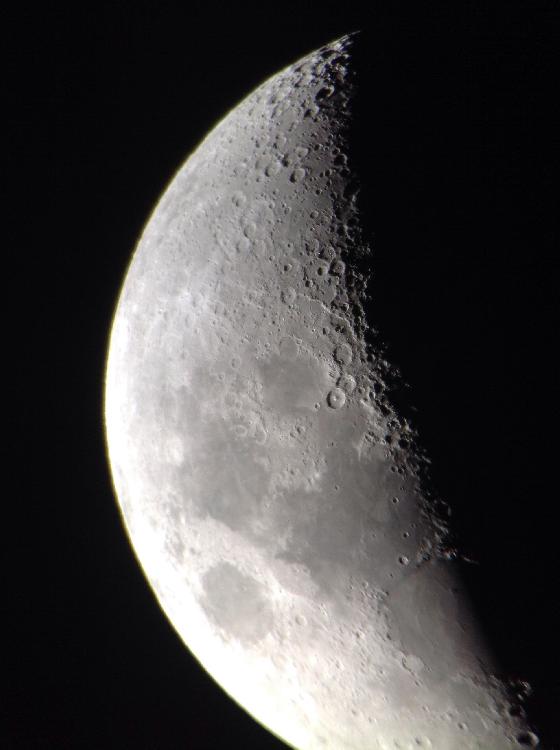Lune 8j Lune 8j