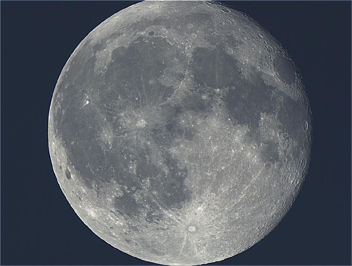 Lune bleue du 1er novembre 2020 Lune bleue du 1er novembre 2020