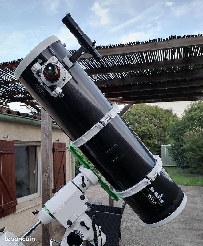 Télescope 200/1000 Skywatcher Black Diamond + accessoires SANS MONTURE Télescope 200/1000 Skywatcher Black Diamond + accessoires SANS MONTURE