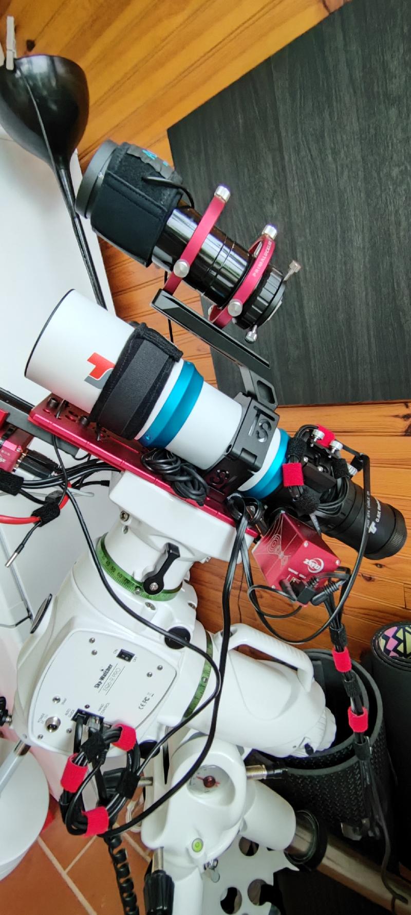 Lunette TS CF apo 70/420 F4.8 triplet FPL 55 Lunette TS CF apo 70/420 F4.8 triplet FPL 55