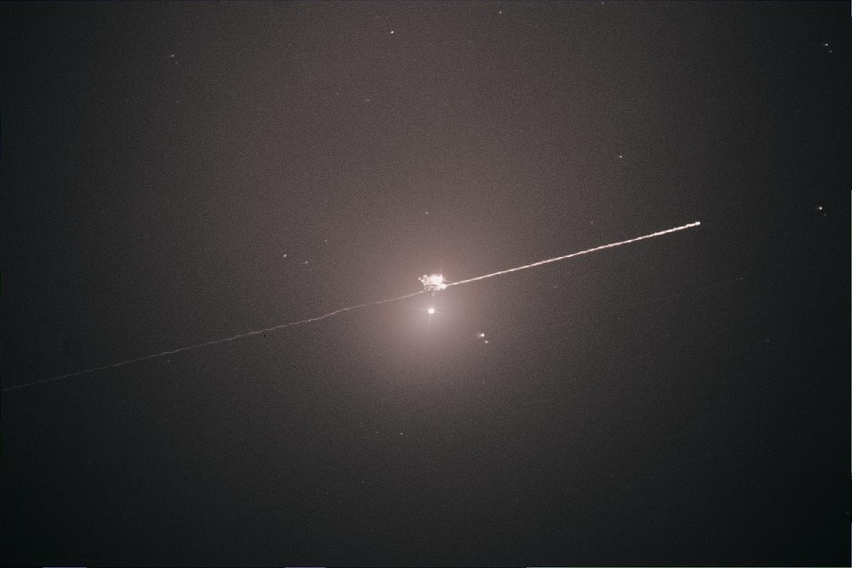 bolide devant Capella bolide devant Capella