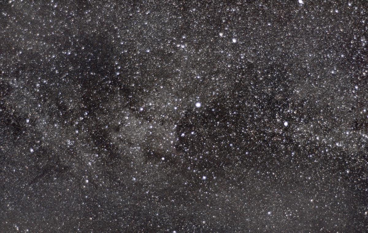 Sadir dans la nebuleuse du Sygne (Ycyg)