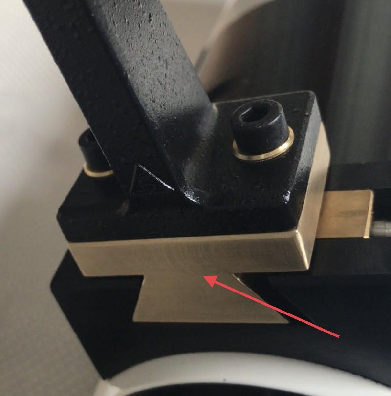 Pièce en laiton pour supports takahashi Pièce en laiton pour supports takahashi