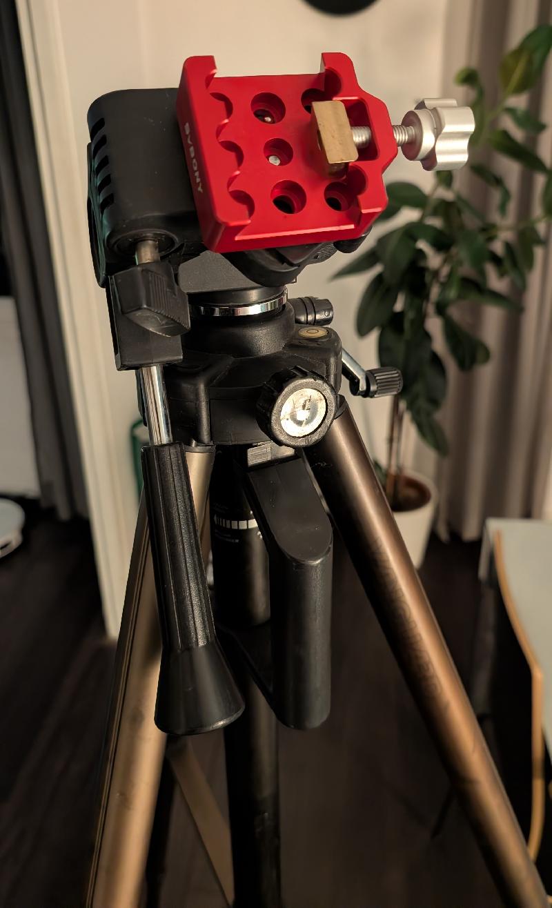 Jumelles PERL de nuit 12x80 + trépied Vanguard