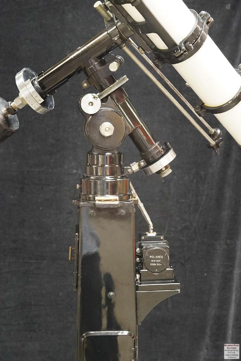 Unitron - Lunette photographique Polarex 132F 102 mm avec colonne et tous les accessoires Unitron - Lunette photographique Polarex 132F 102 mm avec colonne et tous les accessoires
