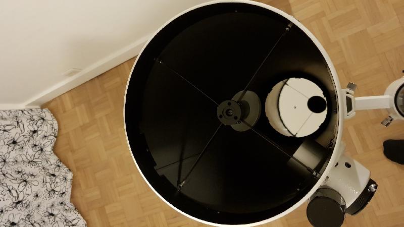 Vends tube Newton Skywatcher 254/1200 + accessoires Vends tube Newton Skywatcher 254/1200 + accessoires