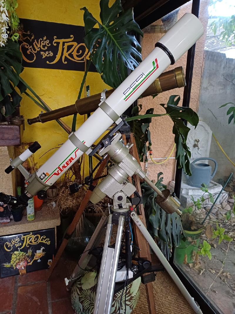 Refracteur 90/1000 Perl Vixen vintage monture superpolaris Refracteur 90/1000 Perl Vixen vintage monture superpolaris