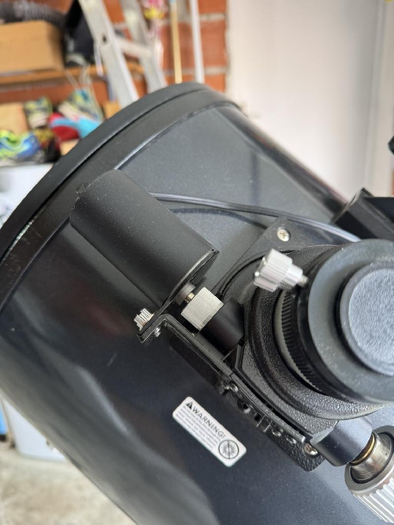 Télescope Dobson Orion 305/1500 SkyQuest XT12 Goto + malette occulaires et caméra Télescope Dobson Orion 305/1500 SkyQuest XT12 Goto + malette occulaires et caméra