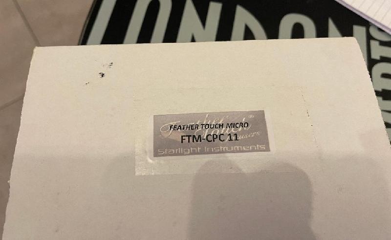 Feather Touch Focuser de Starlight instruments pour C14/C14 CPC et HD Edge