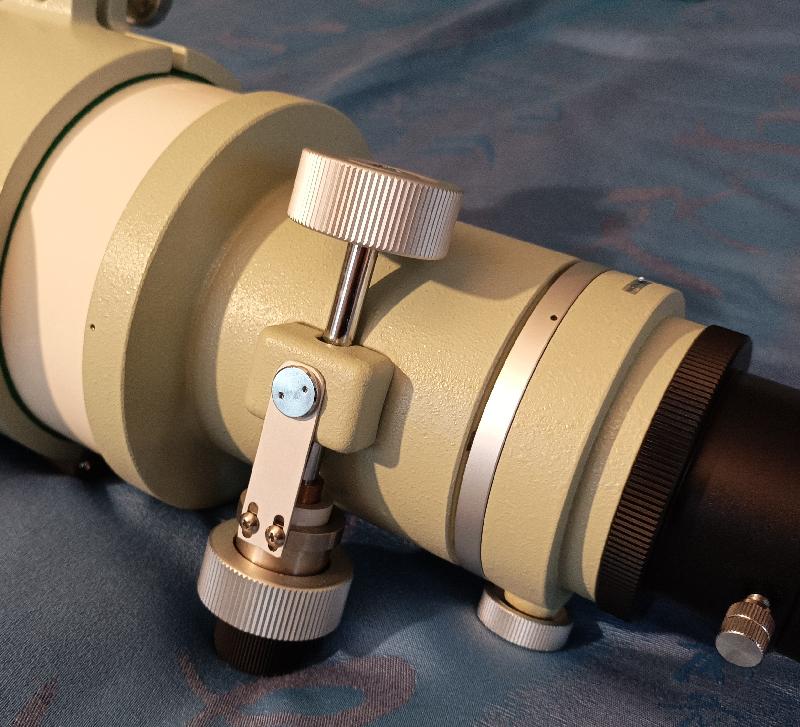 Takahashi TSA 120 avec ensemble d’accessoires pour photo/visuel