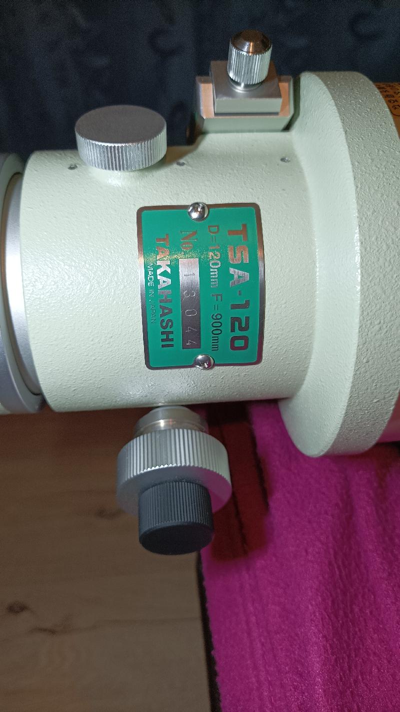 Takahashi TSA 120 avec ensemble d’accessoires pour photo/visuel