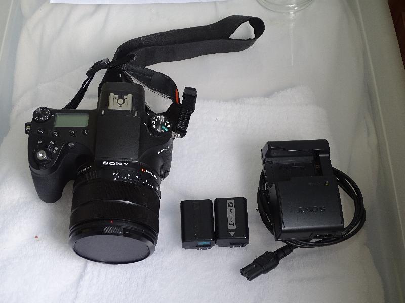 Sony RX10 III Sony RX10 III