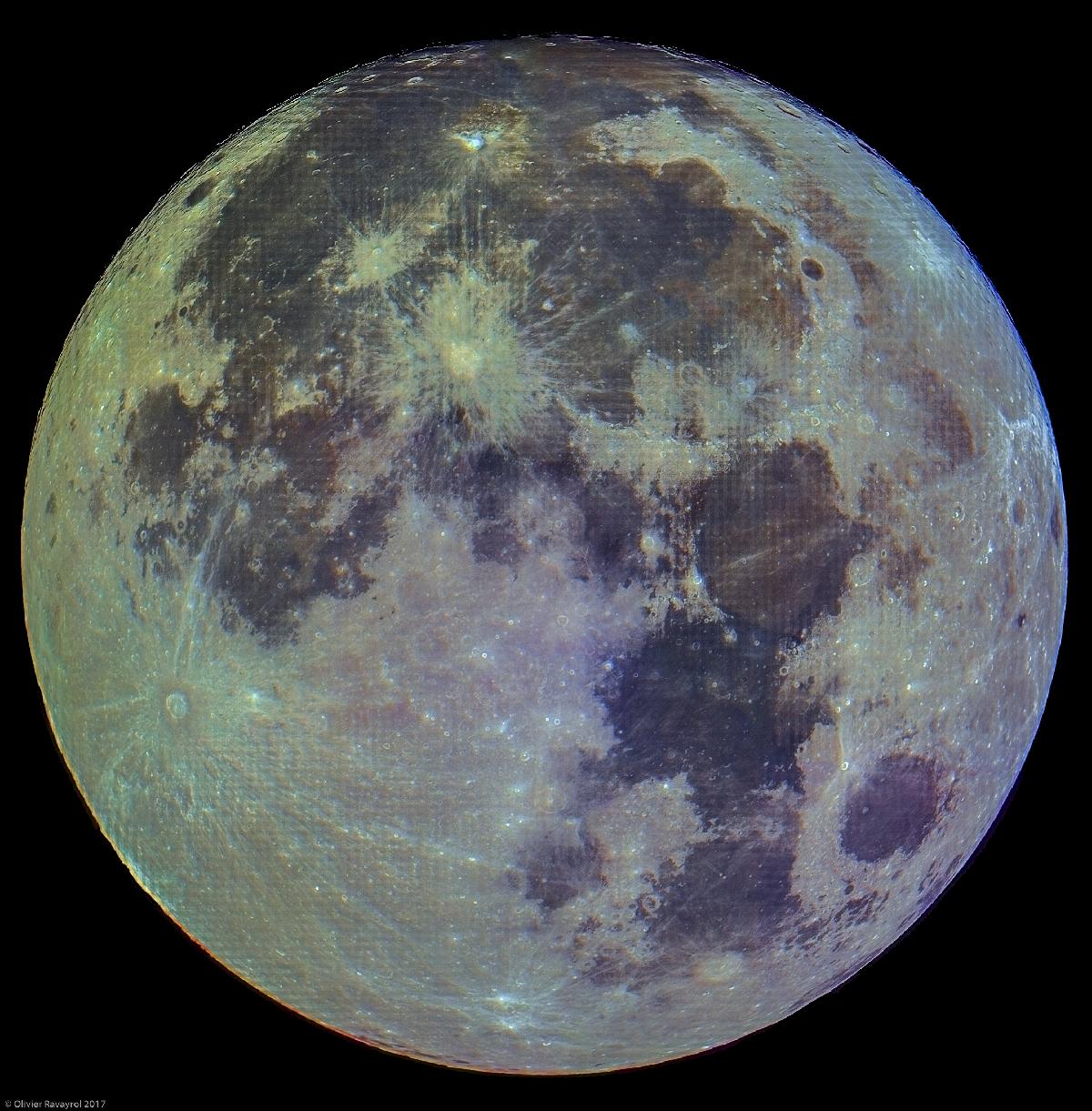 Pleine Lune en couleur (Mai 2011) Pleine Lune en couleur (Mai 2011)