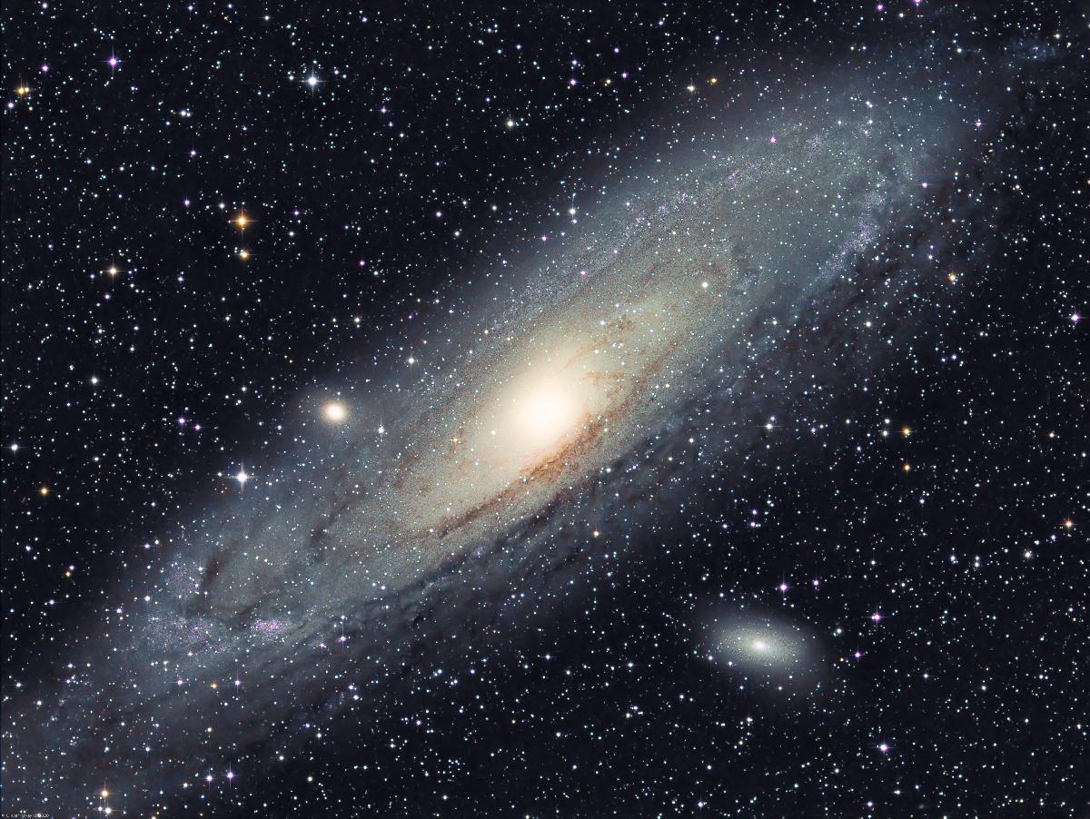 La galaxie d'Andromède - M31 (L-RGB) La galaxie d'Andromède - M31 (L-RGB)