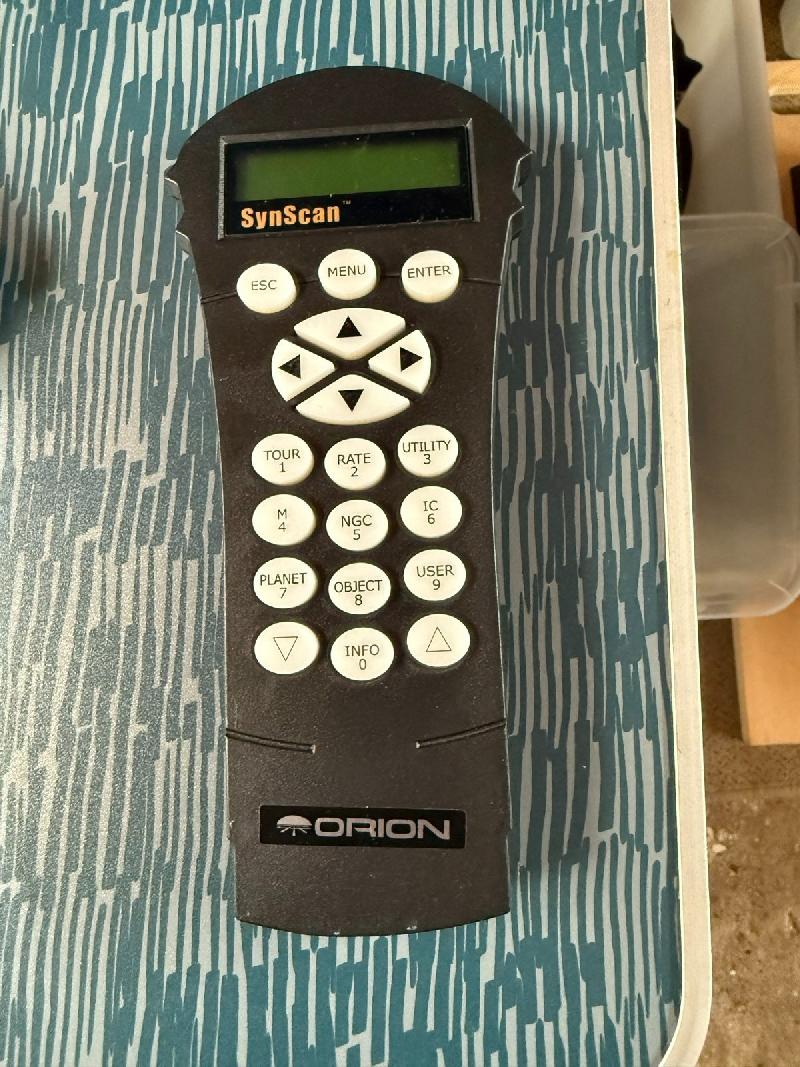 7. Raquette SynScan d’origine 7. Raquette SynScan d’origine
