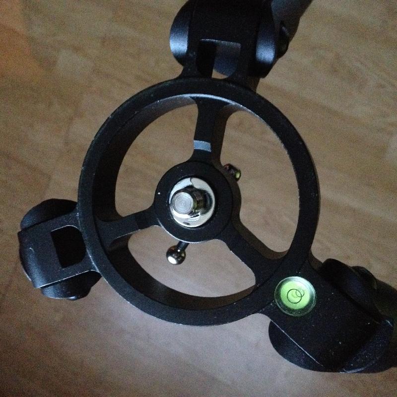 Trépied nomade noir Sky-watcher pour monture Star Aventurer