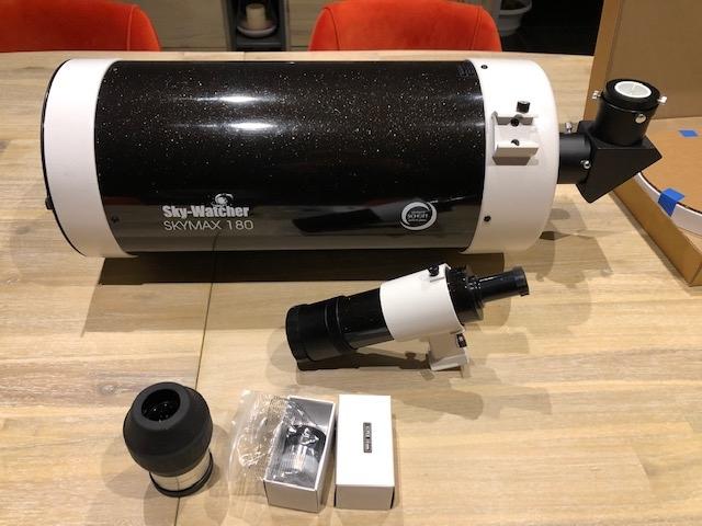 Télescope Maksutov Sky-Watcher 180/2700 