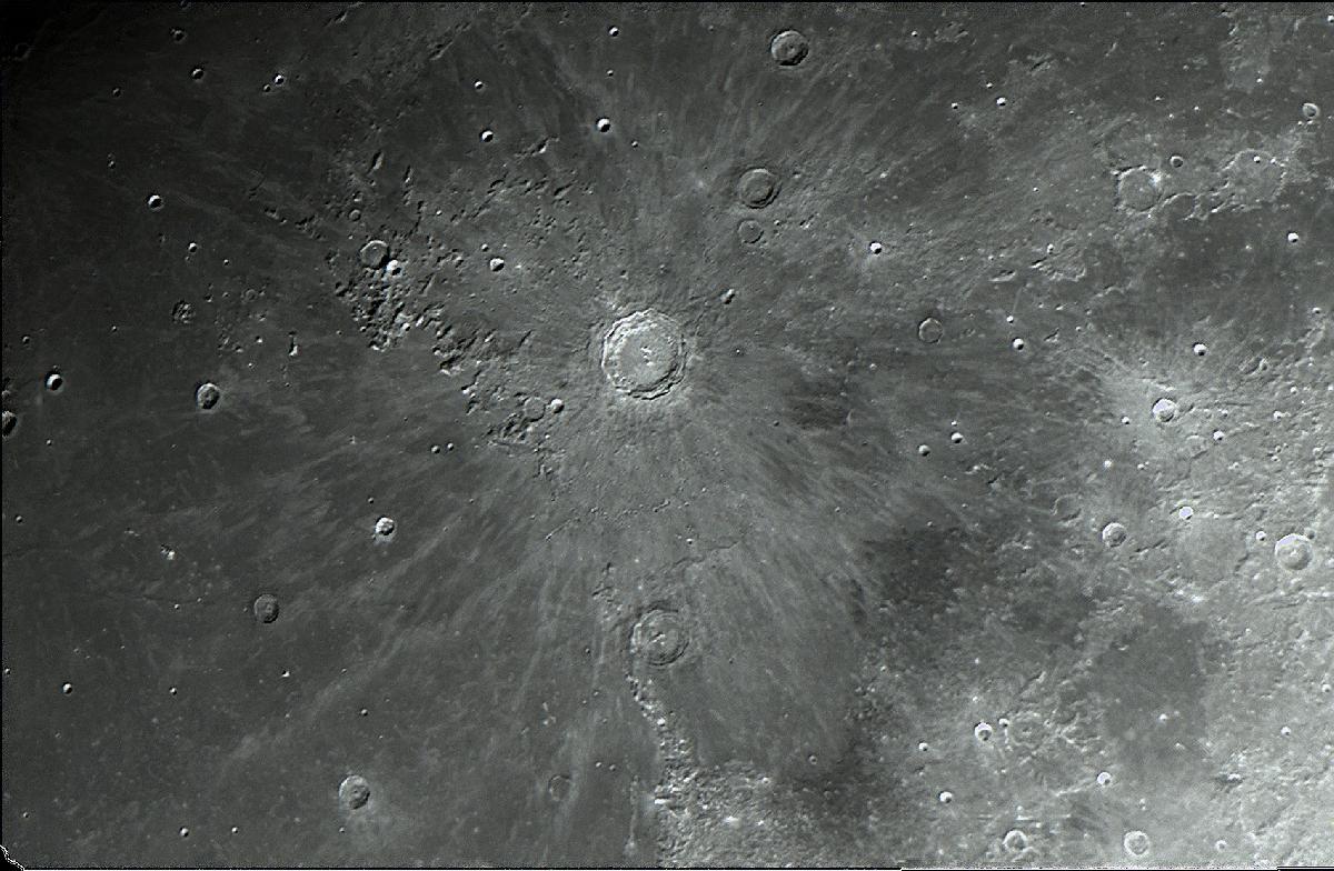 LUNE - 1 ere Photo - LUNE - 1 ere Photo -