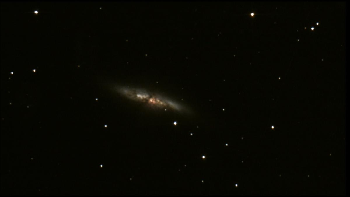 M82 - Galaxie du cigare M82 - Galaxie du cigare