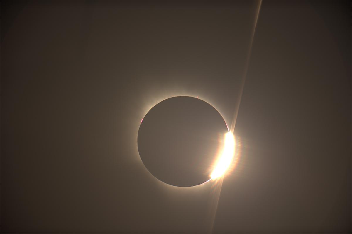 Eclipse et eruption 12-08-2026 Eclipse et eruption 12-08-2026