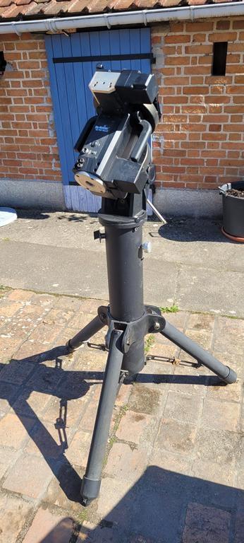 EQ8 PRO GOTO avec trépied