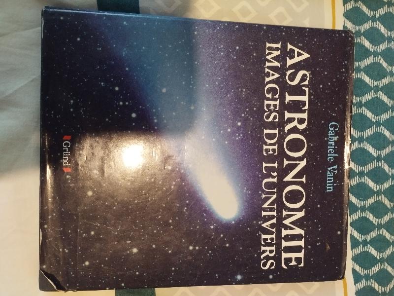 Lot de livres et revues astro