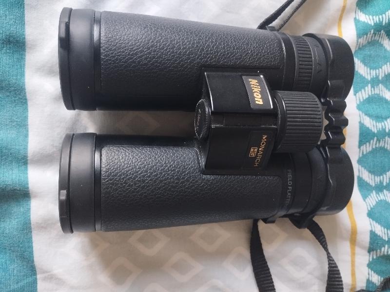 Jumelles Nikon Monarch HG 10x42
