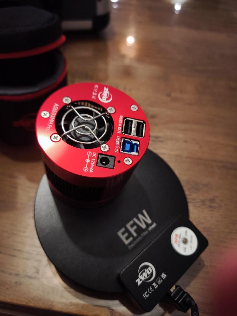 Vends asi533mm + raf EFW 8 + filtres astronomik