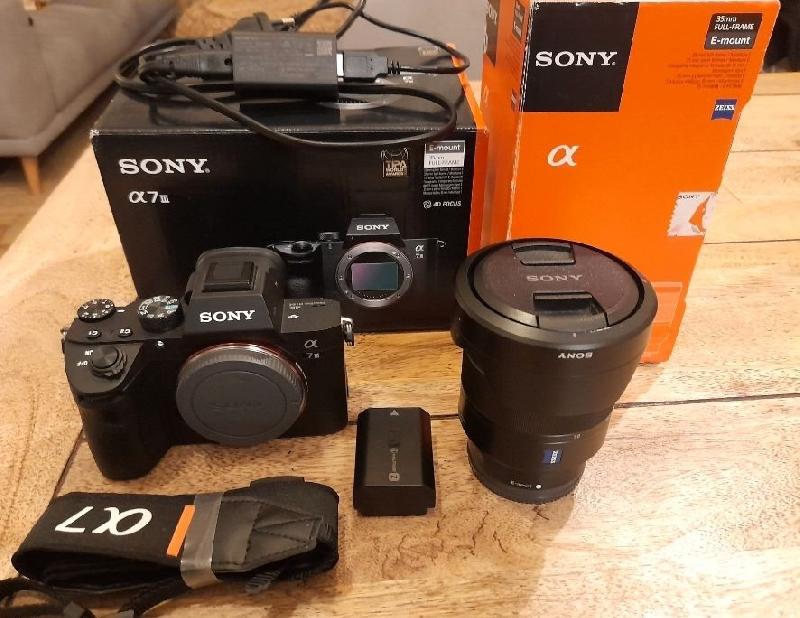 Sony Alpha 7 III + Objectif Zeiss Sony Alpha 7 III + Objectif Zeiss