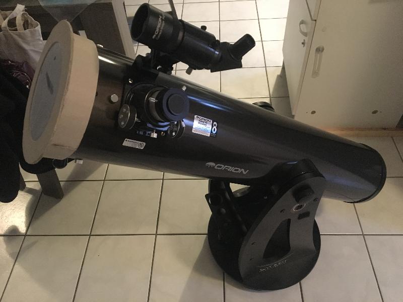 Télescope 200mm Orion xt8i intelliscope