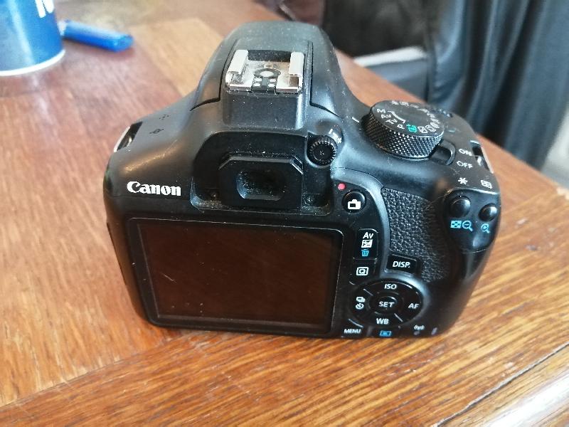 canon 1300d def total canon 1300d def total