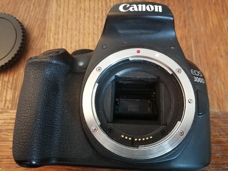 canon 1300d def total canon 1300d def total